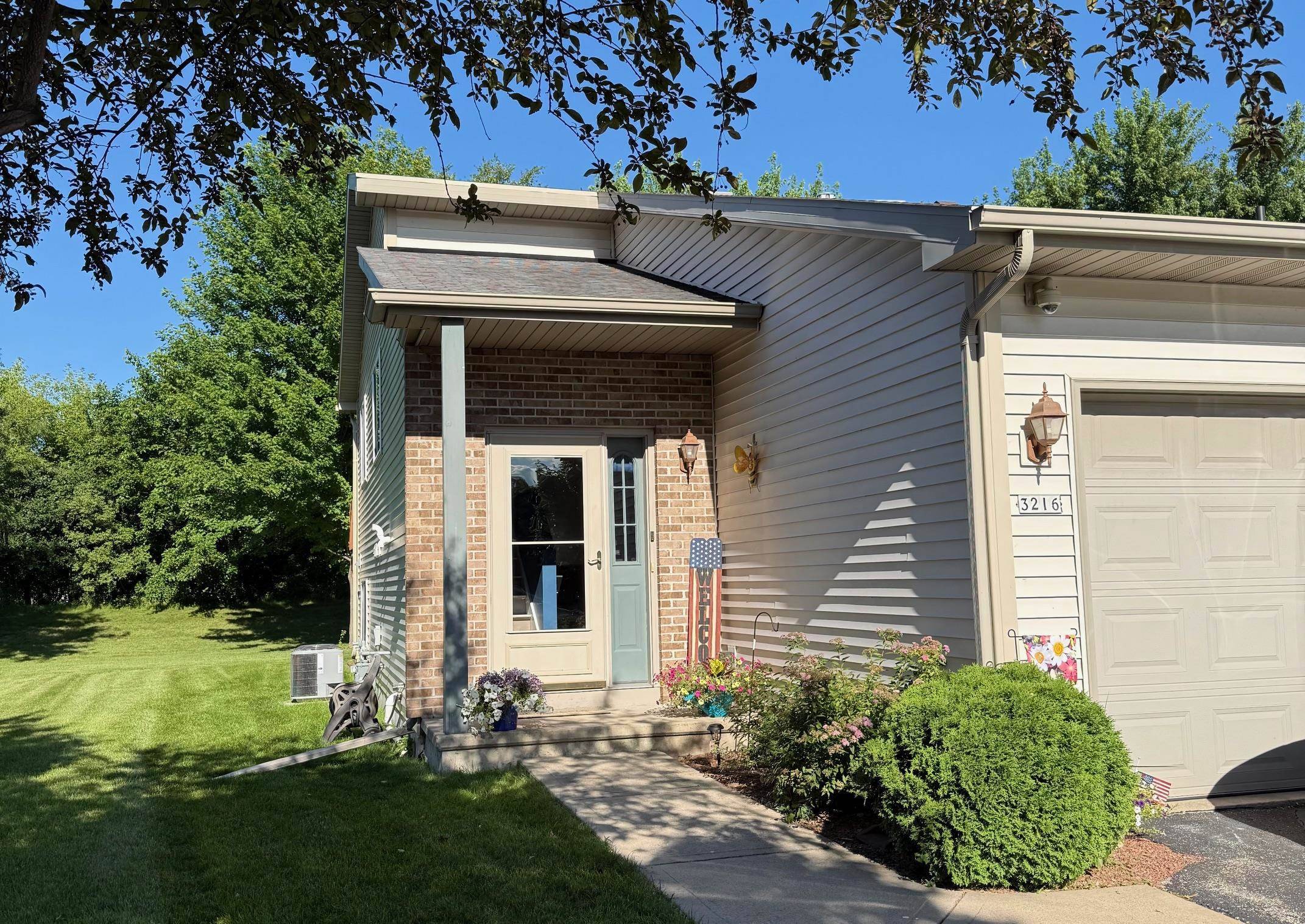 Oshkosh, WI 54902,3216 ISAAC LN