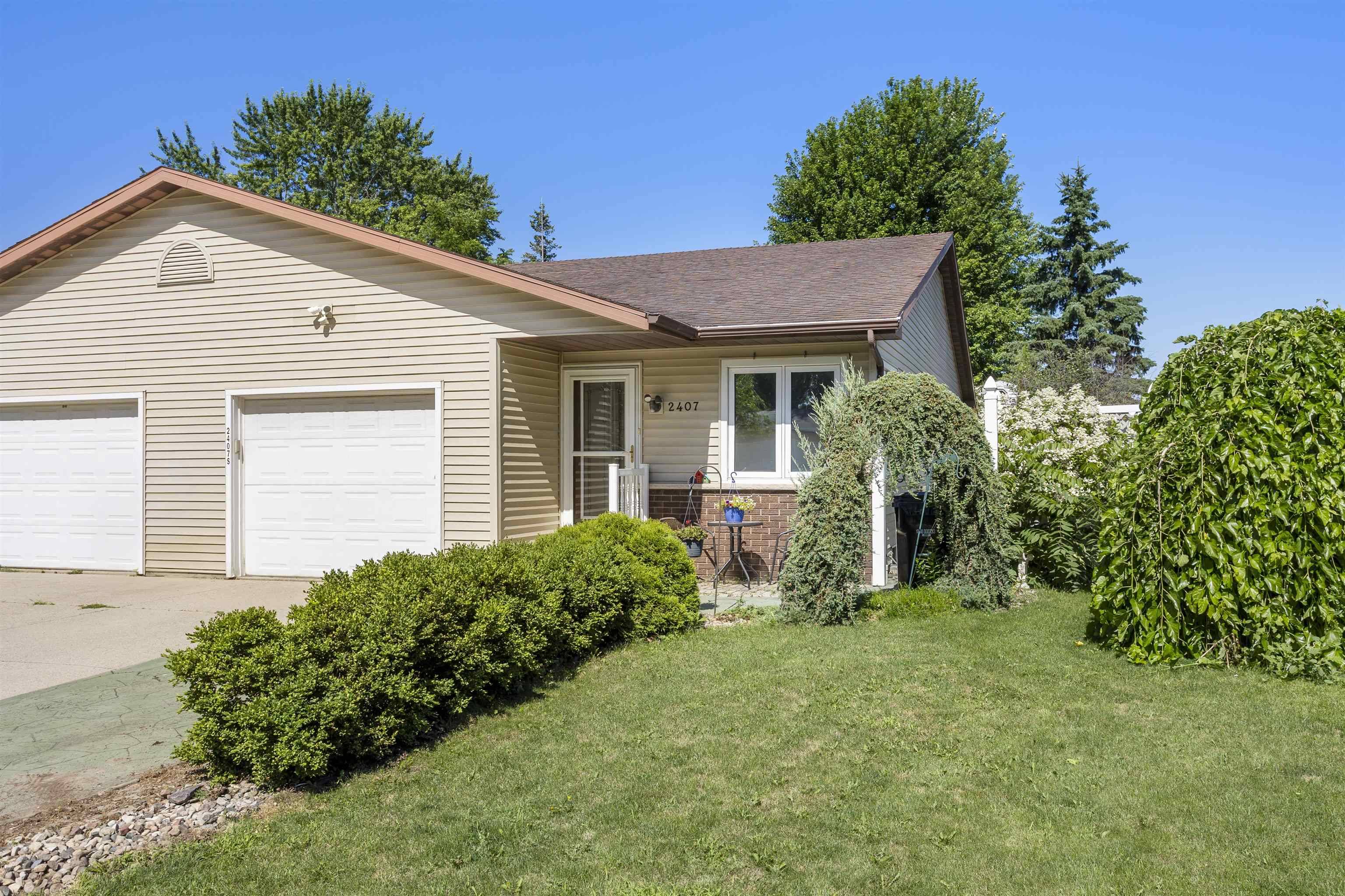 Appleton, WI 54915,2407 S SCHAEFER ST