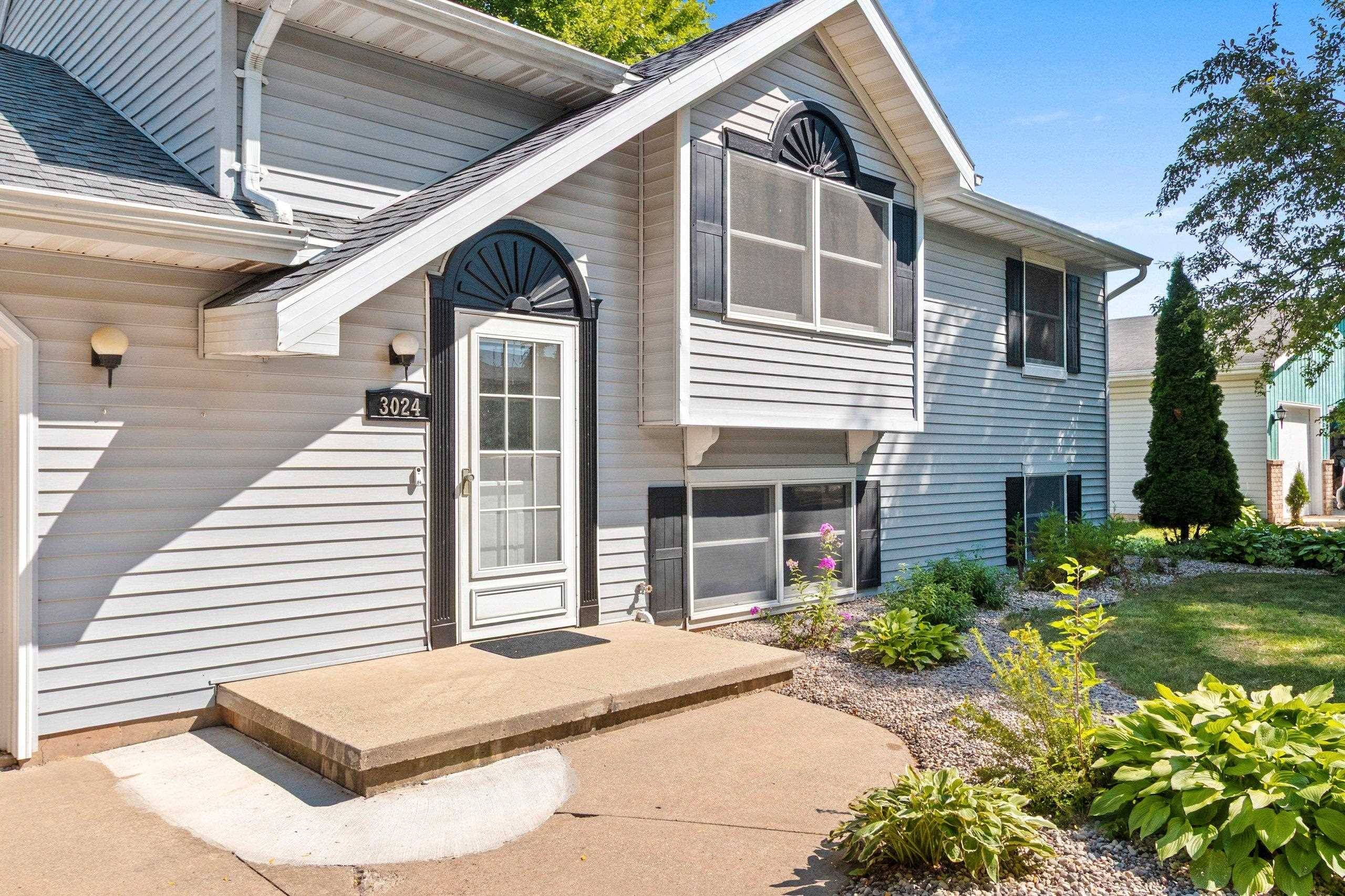 Appleton, WI 54915,3024 E FOREST ST