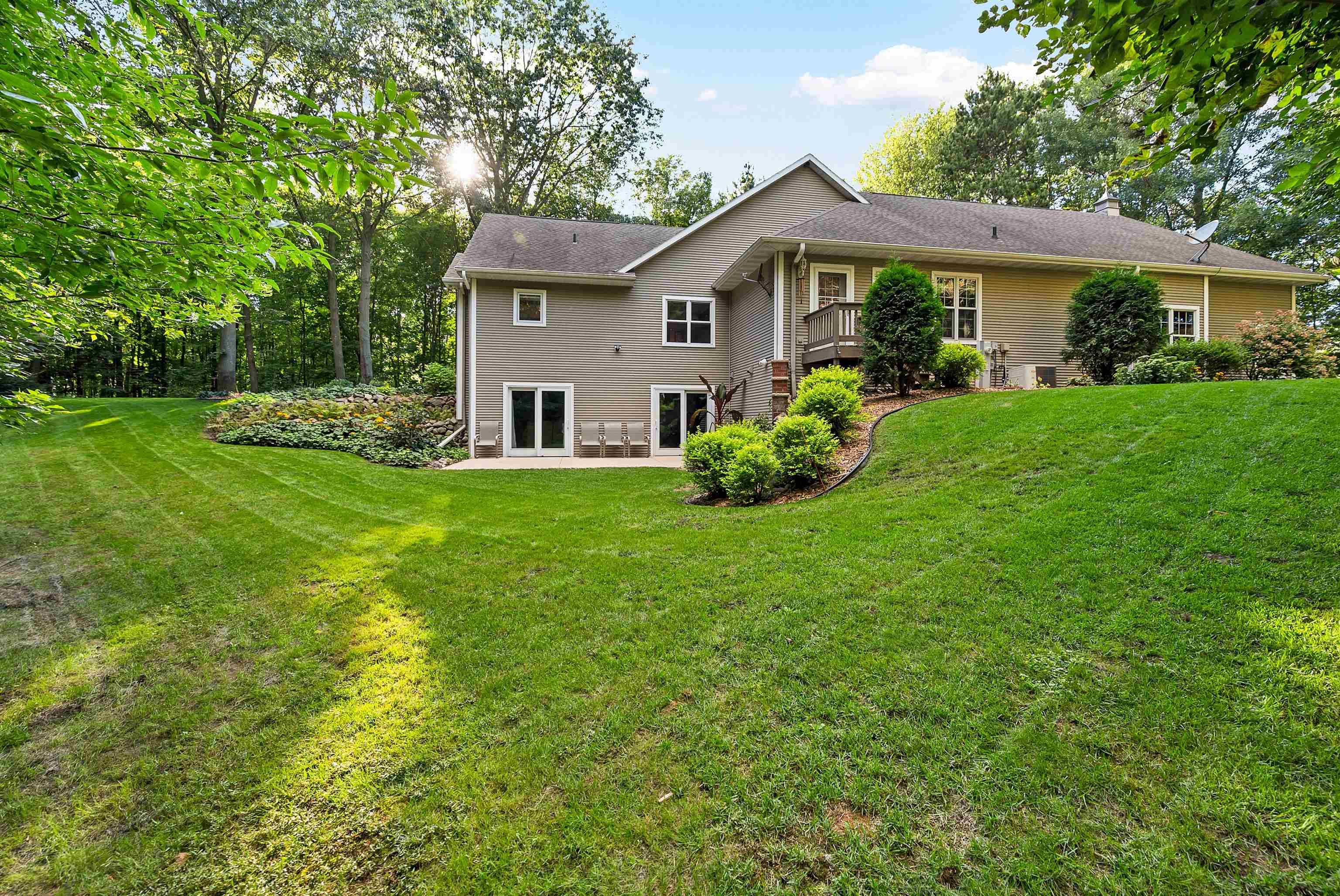Pulaski, WI 54162-9711,3877 SANDHILL DR