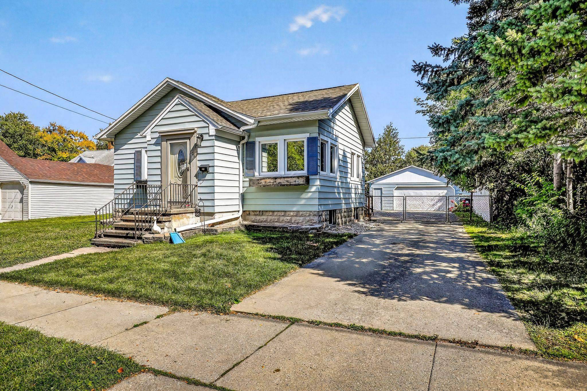 Neenah, WI 54956,708 MAPLE ST