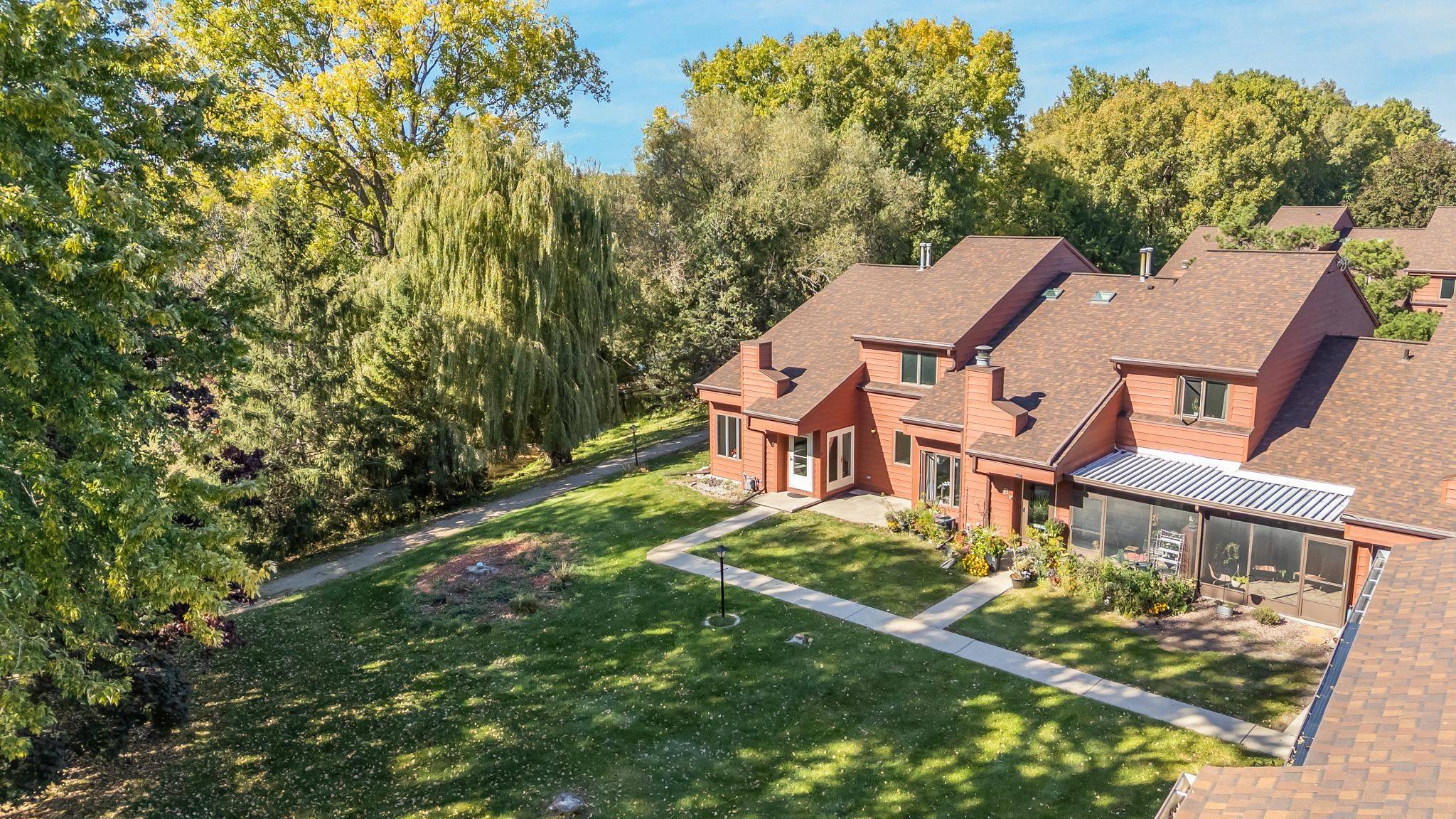 Oshkosh, WI 54904-7841,2240 MEADOWBROOK CT #C