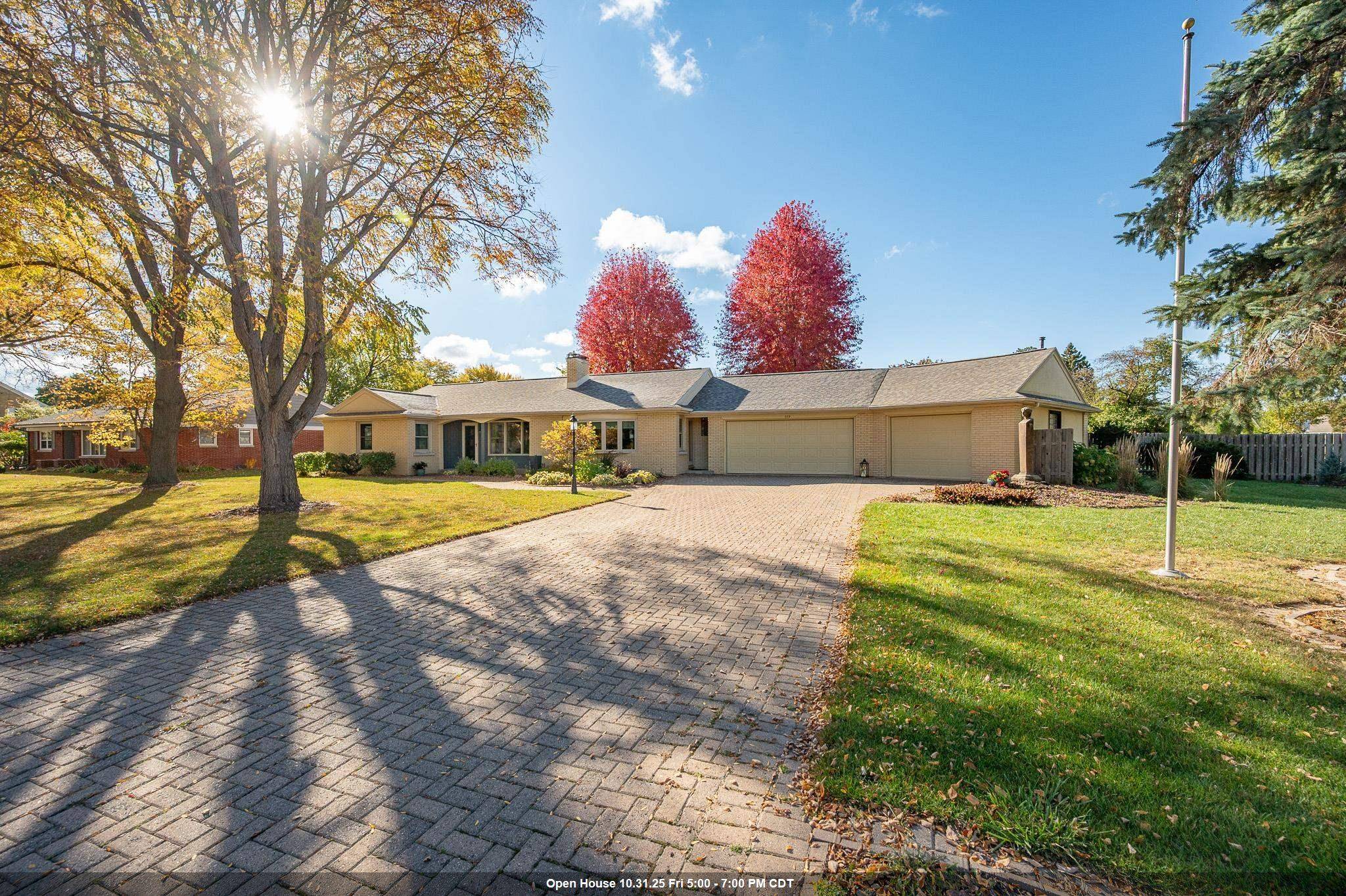 Green Bay, WI 54301-2625,539 ARROWHEAD DR