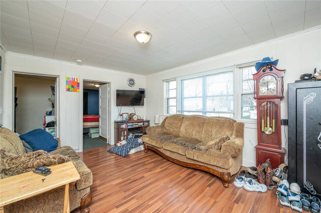 Berwick, IA 50032,5610 NE Berwick Drive