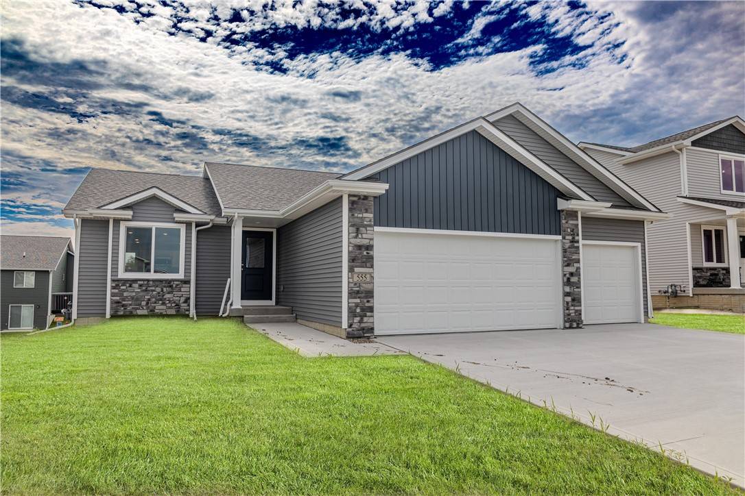 Waukee, IA 50263,555 NW Prairie Rose Lane