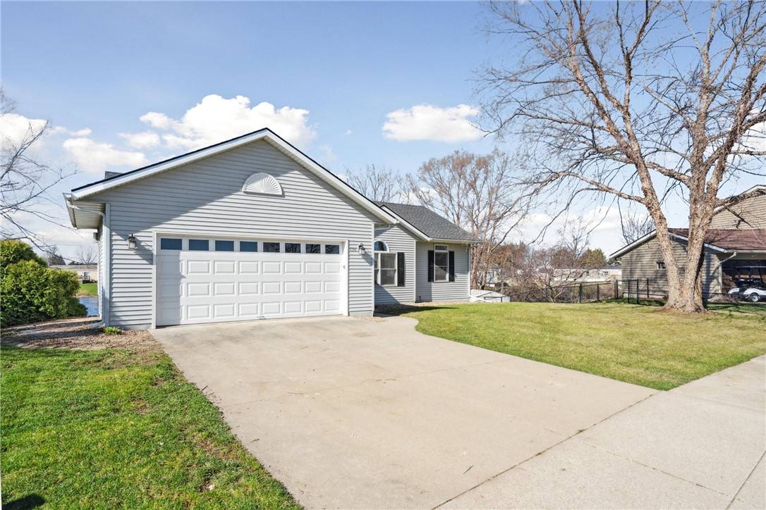 Nevada, IA 50201,736 Lake Shore Drive