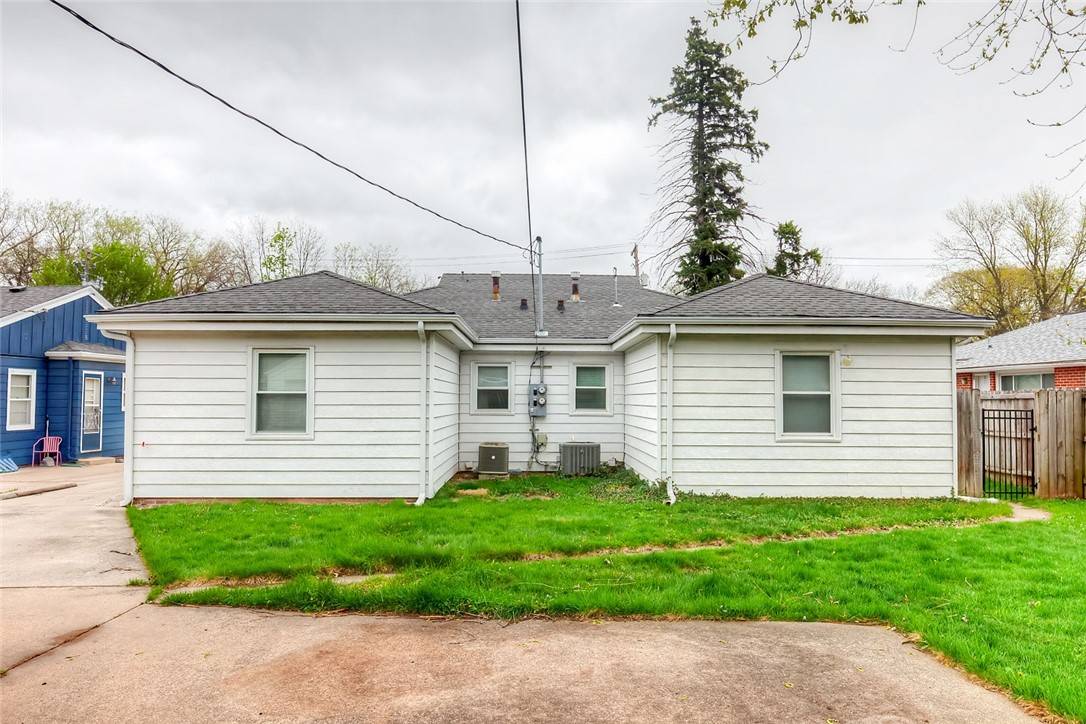 Des Moines, IA 50312,944 / 946 42nd Street