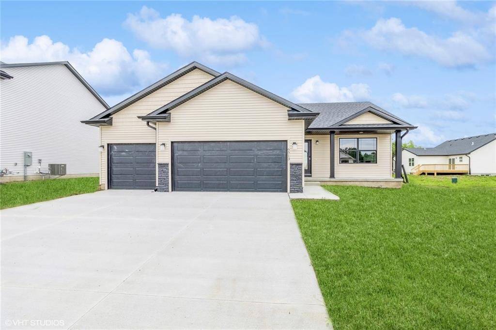 Pleasant Hill, IA 50327,6513 NE Caroline Avenue