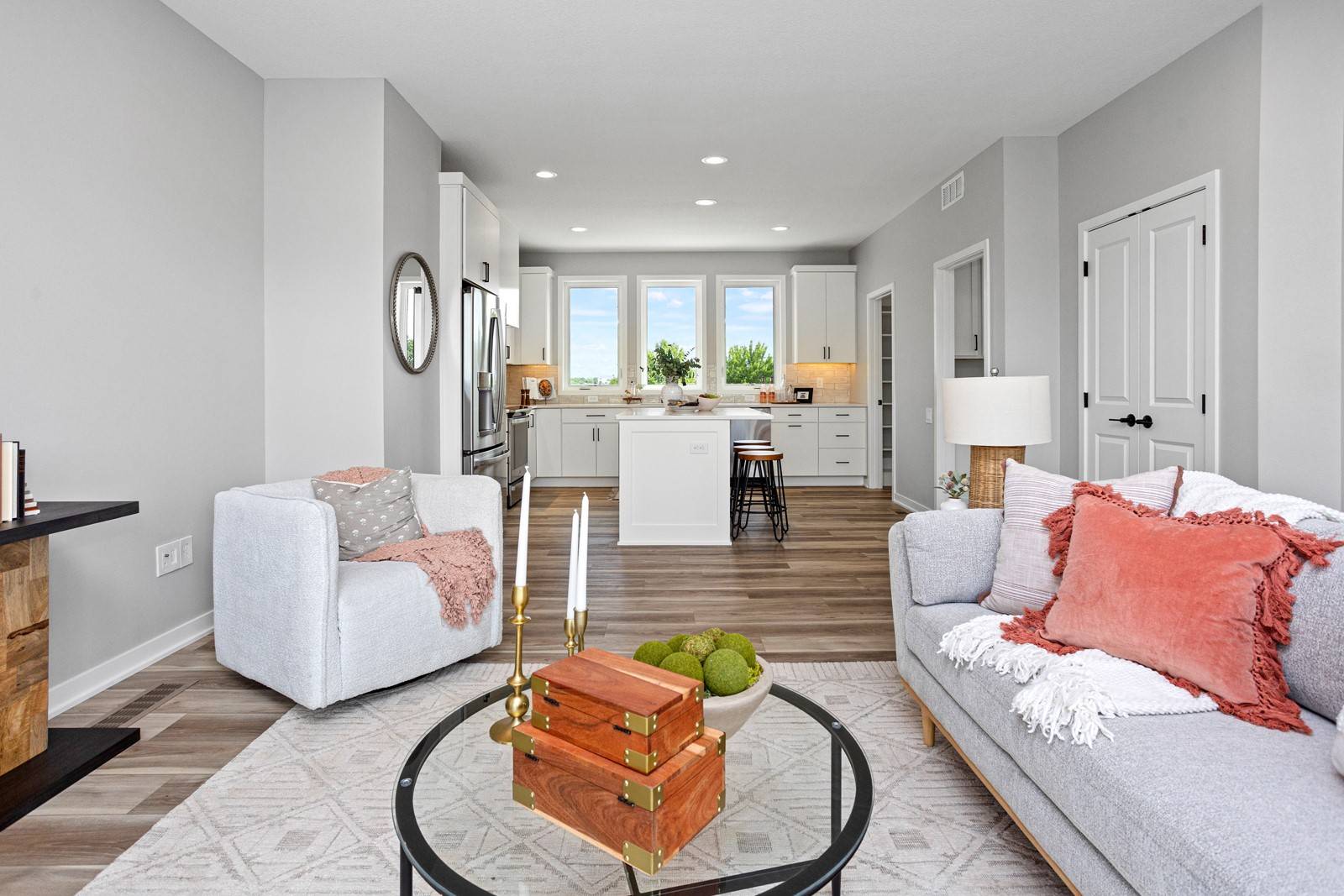 Des Moines, IA 50321,2714 Fleur Drive #11