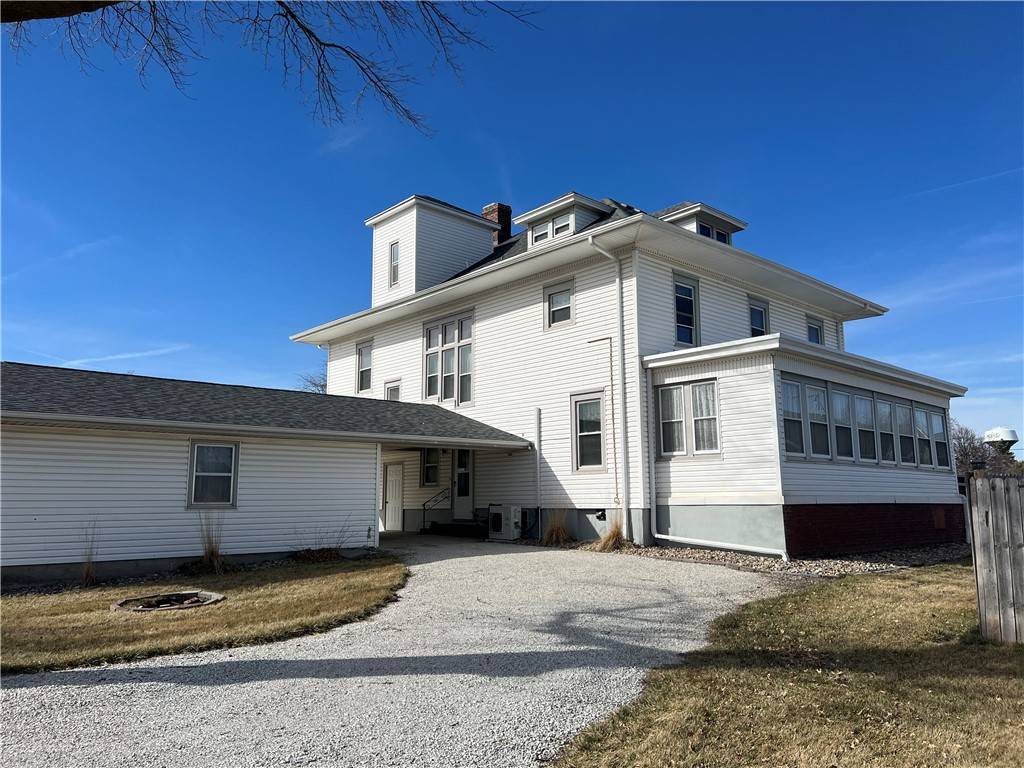 Fontanelle, IA 50846,525 Maple Street