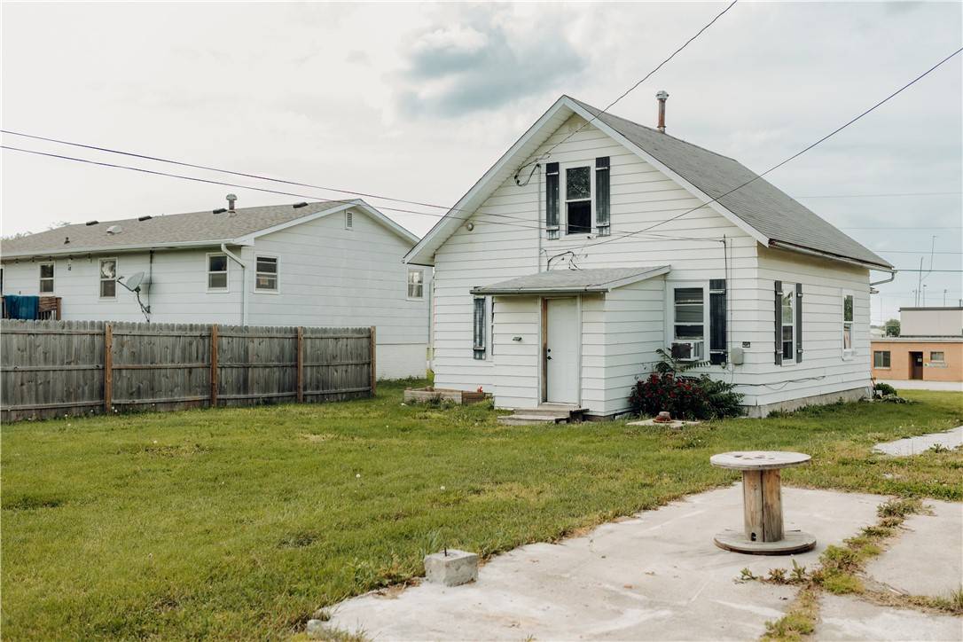 Chariton, IA 50049,1418 Lucas Avenue