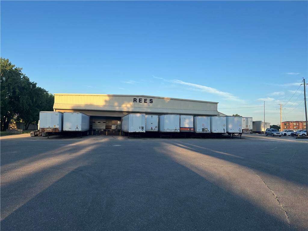 Des Moines, IA 50309,1800 SW 2ND Street