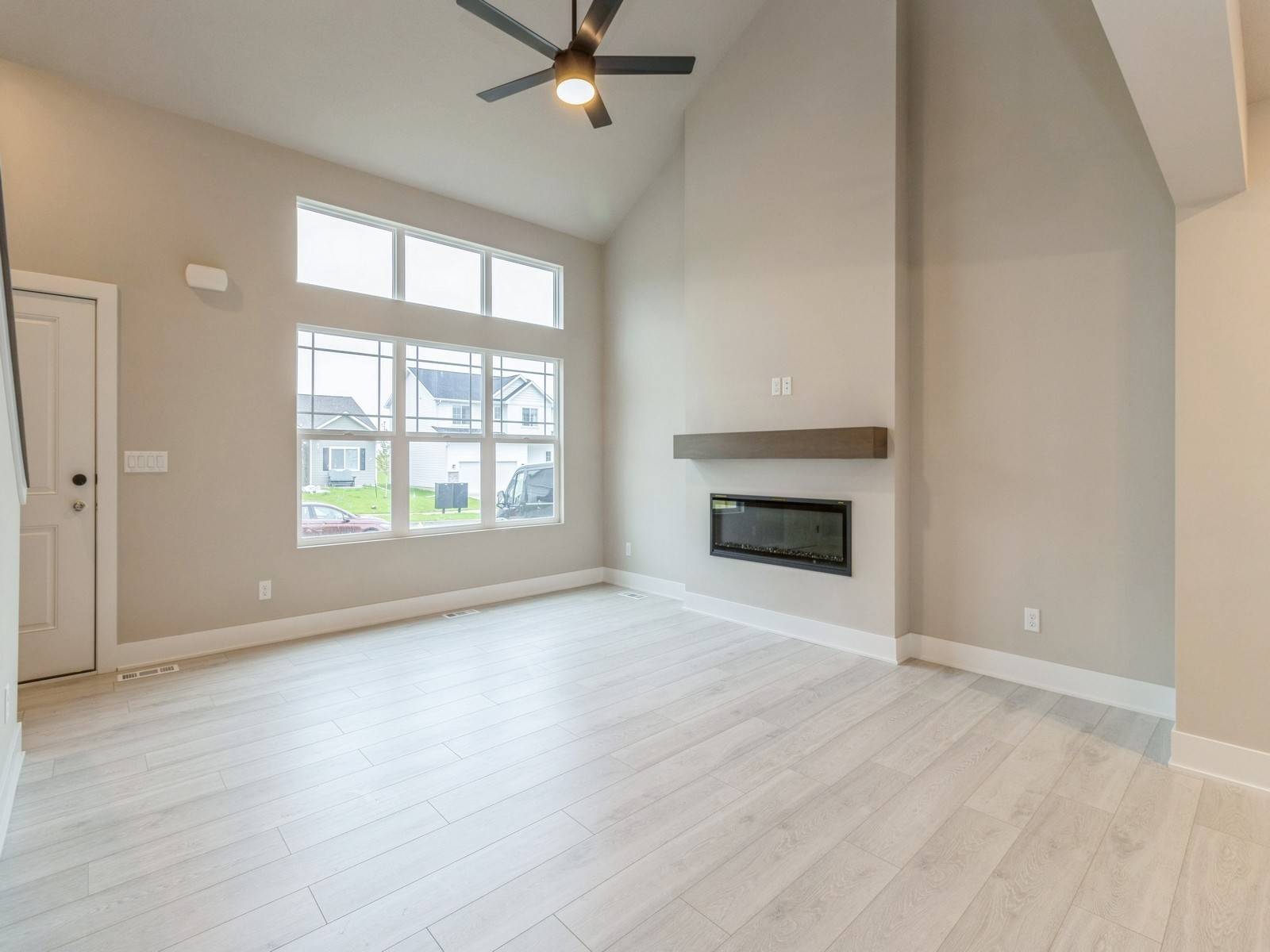 Norwalk, IA 50211,209 S Valley View Drive