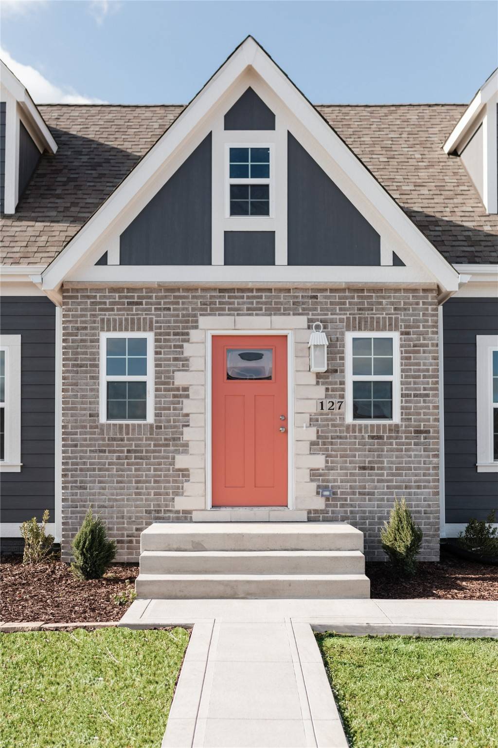 Cumming, IA 50061,127 N 36th Street
