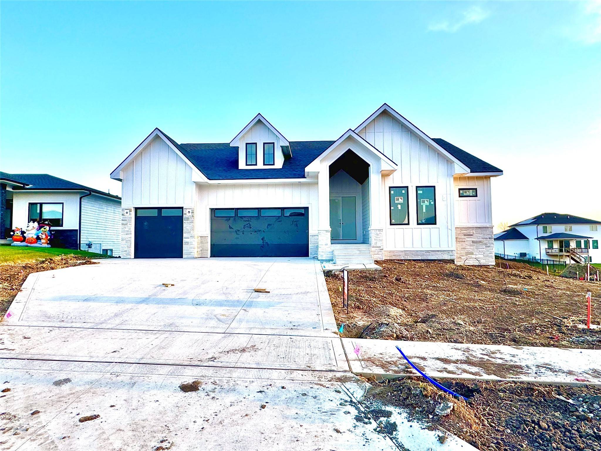 Clive, IA 50325,18112 Tanglewood Drive