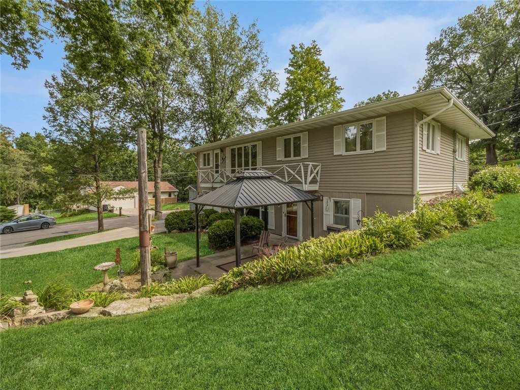 Knoxville, IA 50138,1102 Parkview Drive