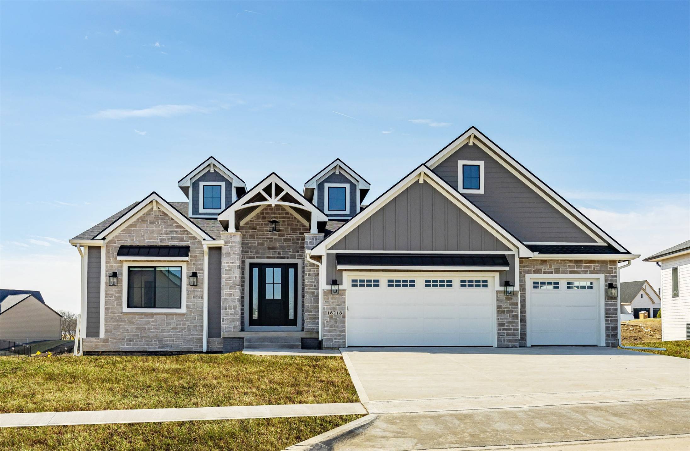 Clive, IA 50325,18218 Alderleaf Drive