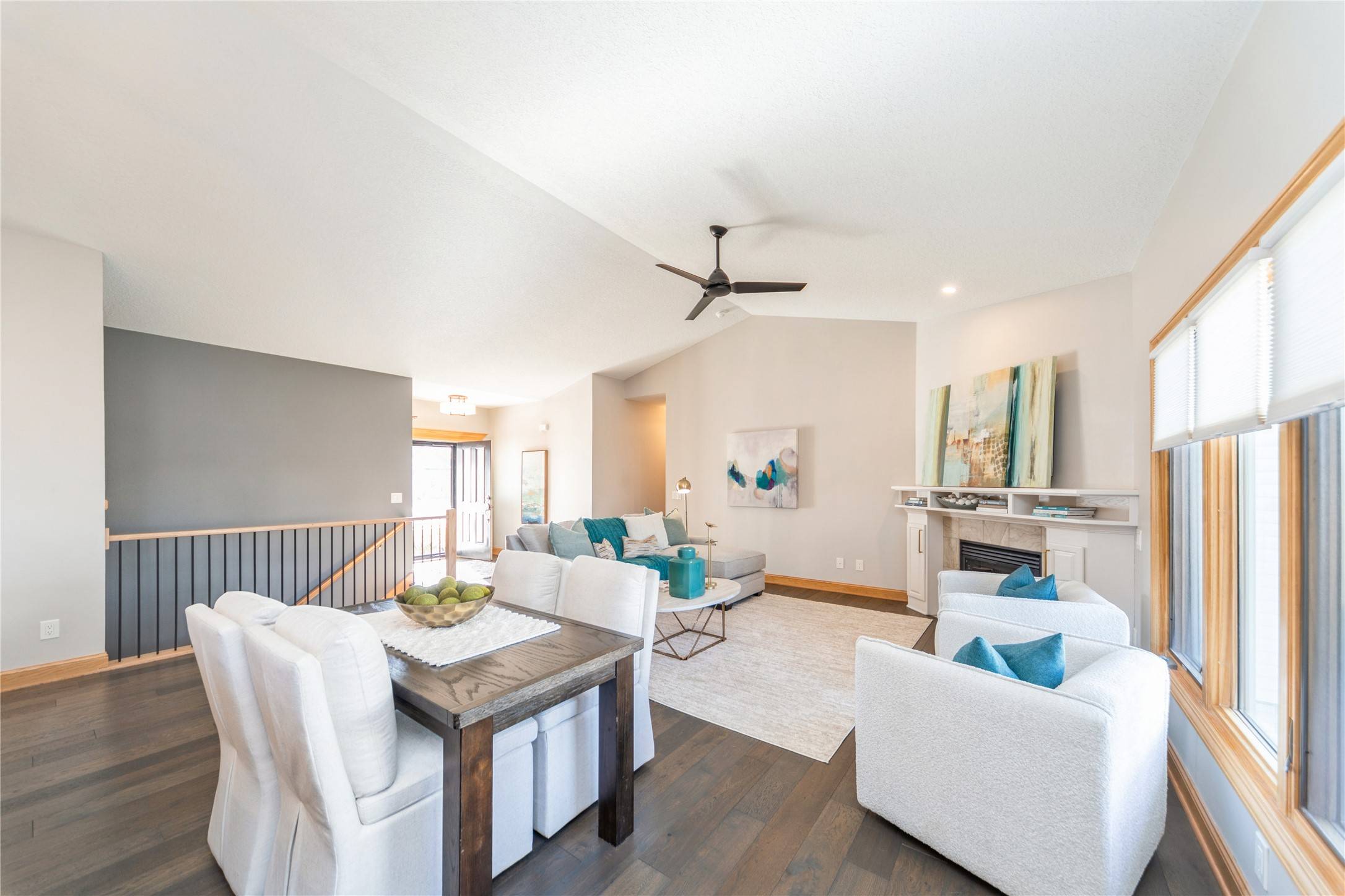 Urbandale, IA 50323,14219 Maple Drive