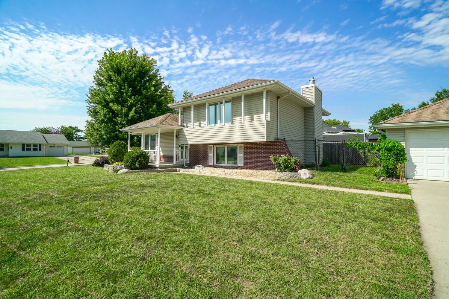 Altoona, IA 50009,2401 Guenever Court