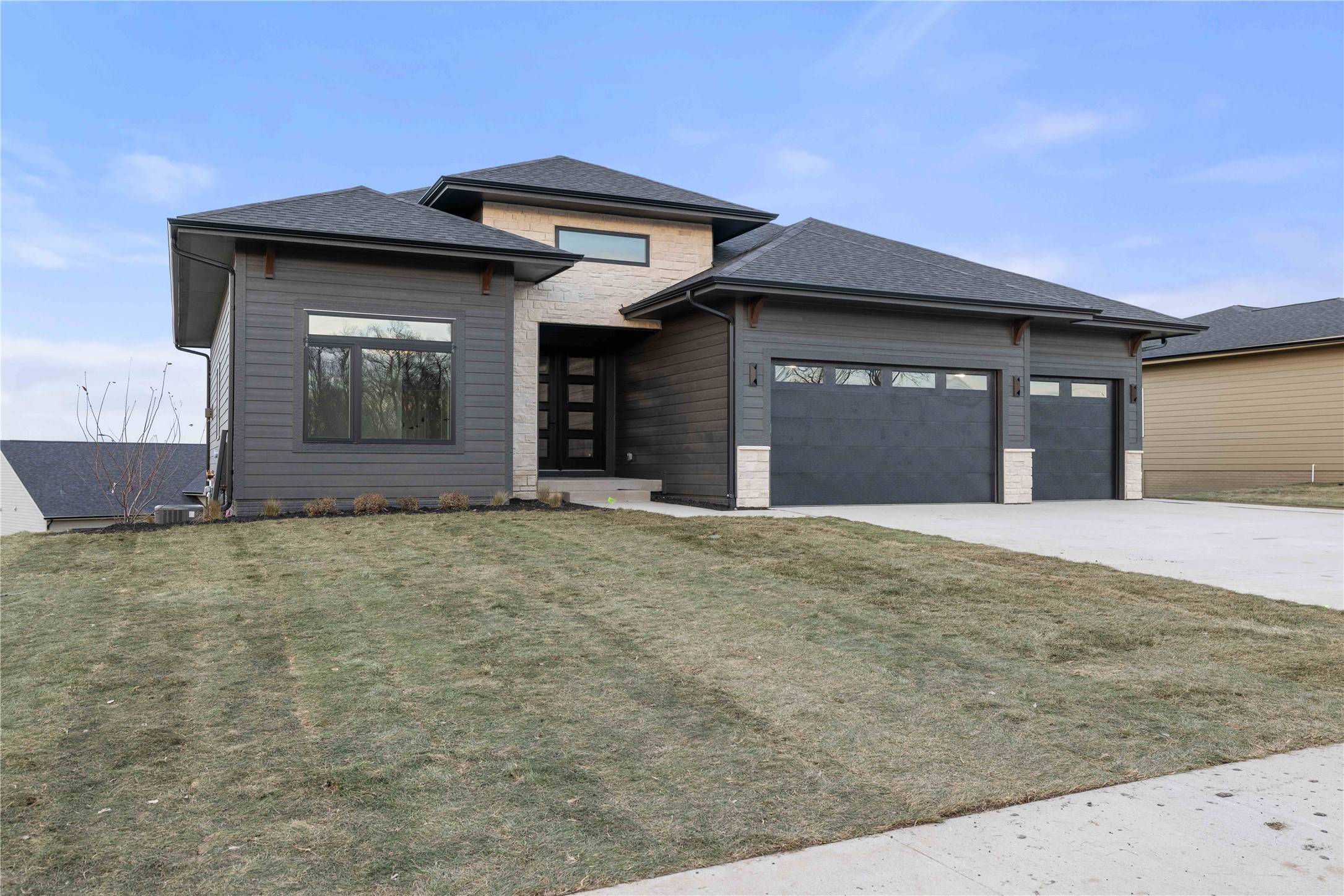 Grimes, IA 50111,1129 NW 28th Street