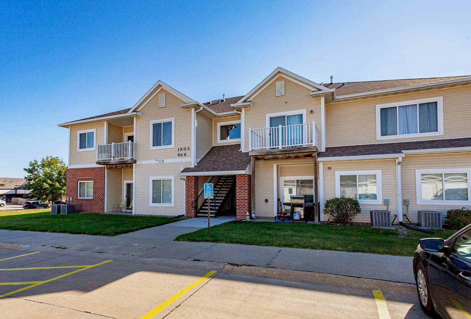 Ankeny, IA 50023,1805 SW White Birch Circle #16