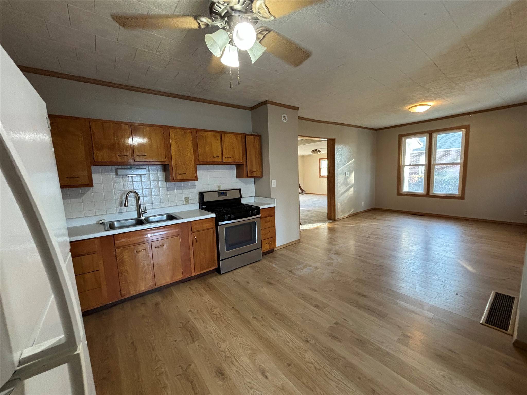 Monroe, IA 50170,208 W Washington Street