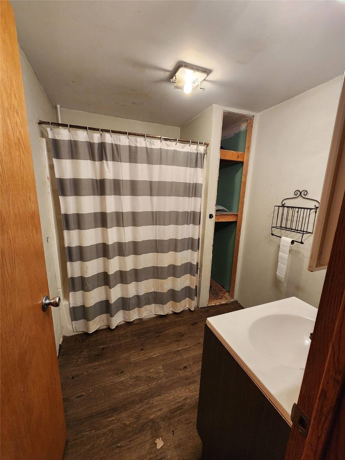 Eddyville, IA 52553,106 N Fifth Street