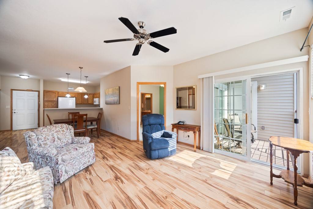 Waukee, IA 50263,1333 SE University Avenue #205