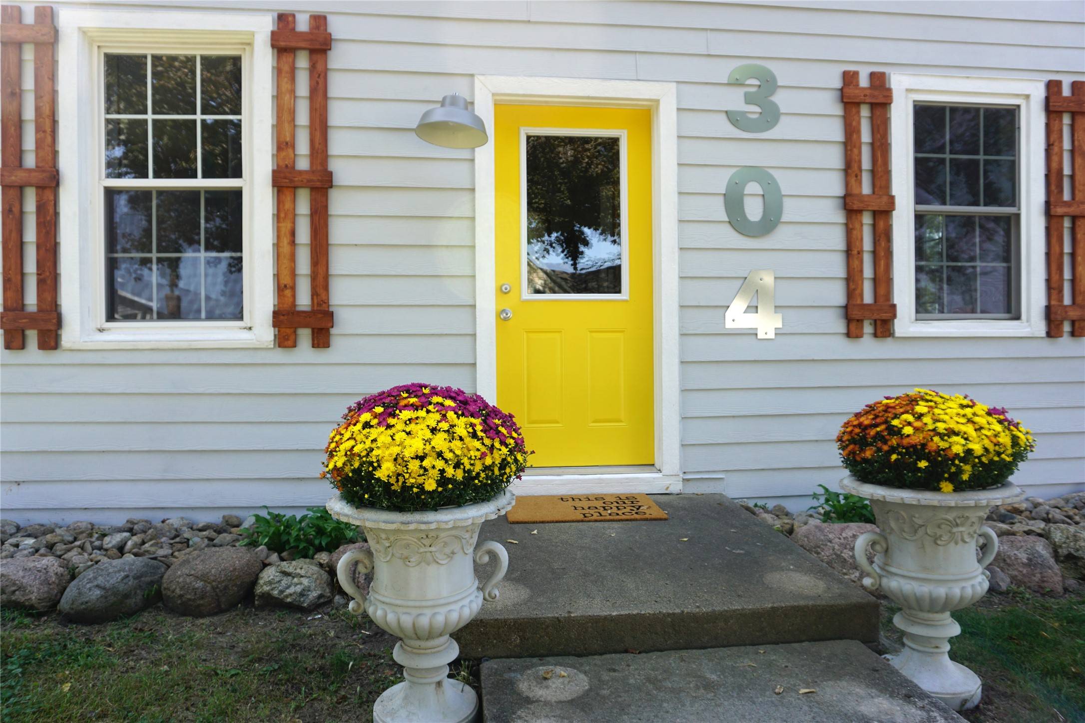 Winterset, IA 50273,304 E Washington Street