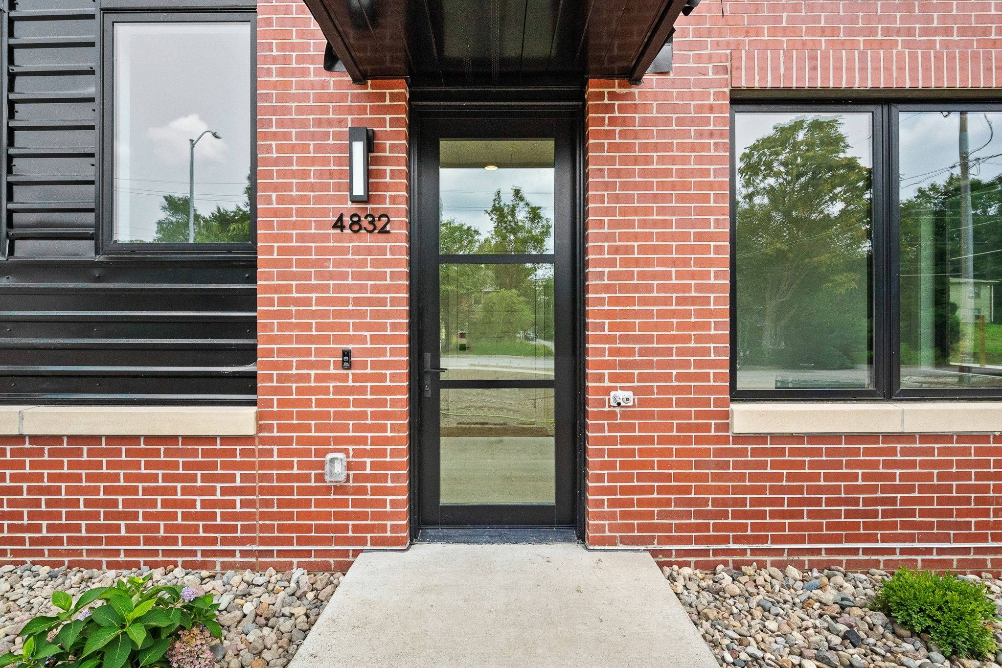 Des Moines, IA 50312,4848 Ingersoll Avenue