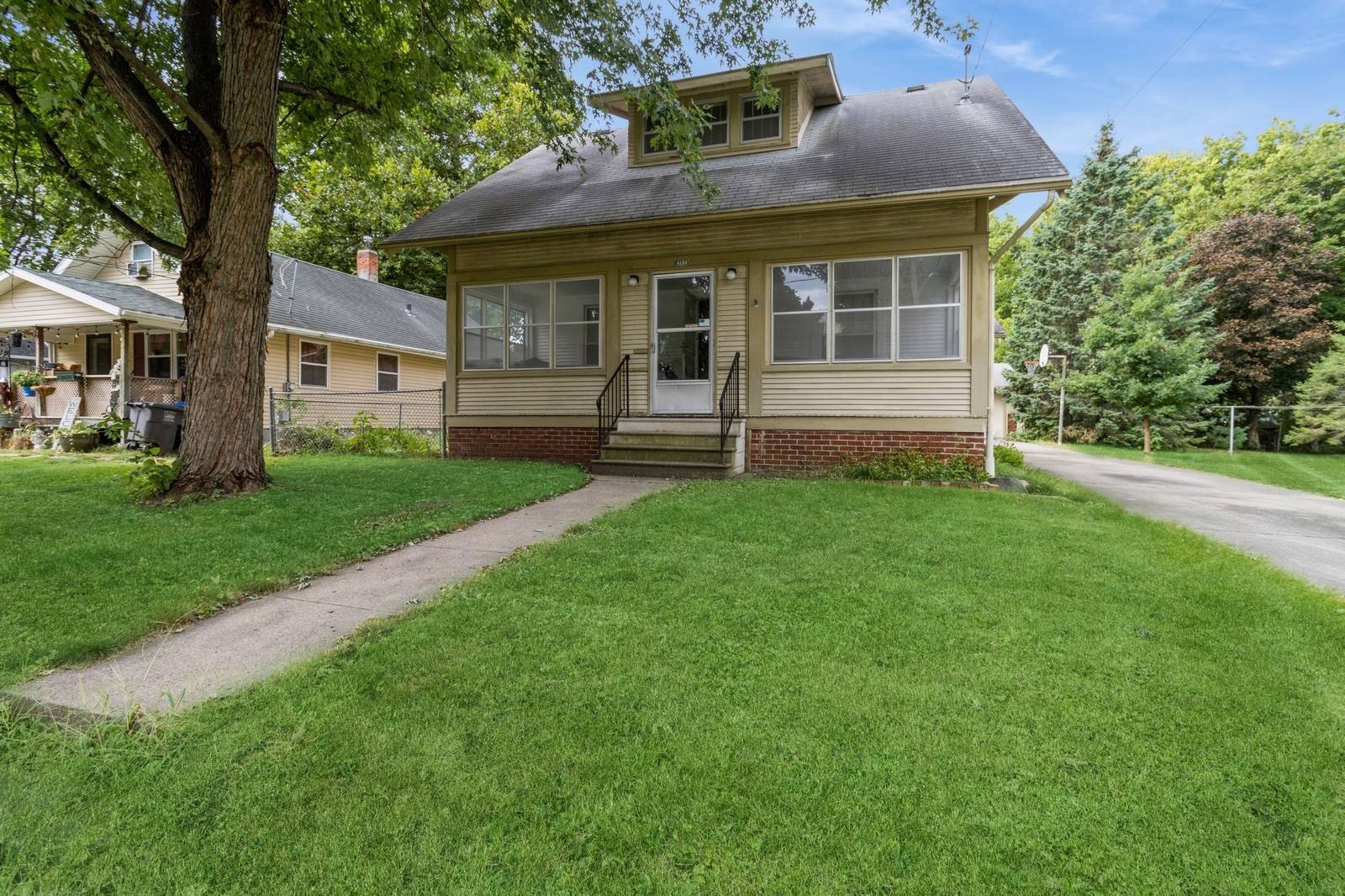 Des Moines, IA 50313,4130 4th Street