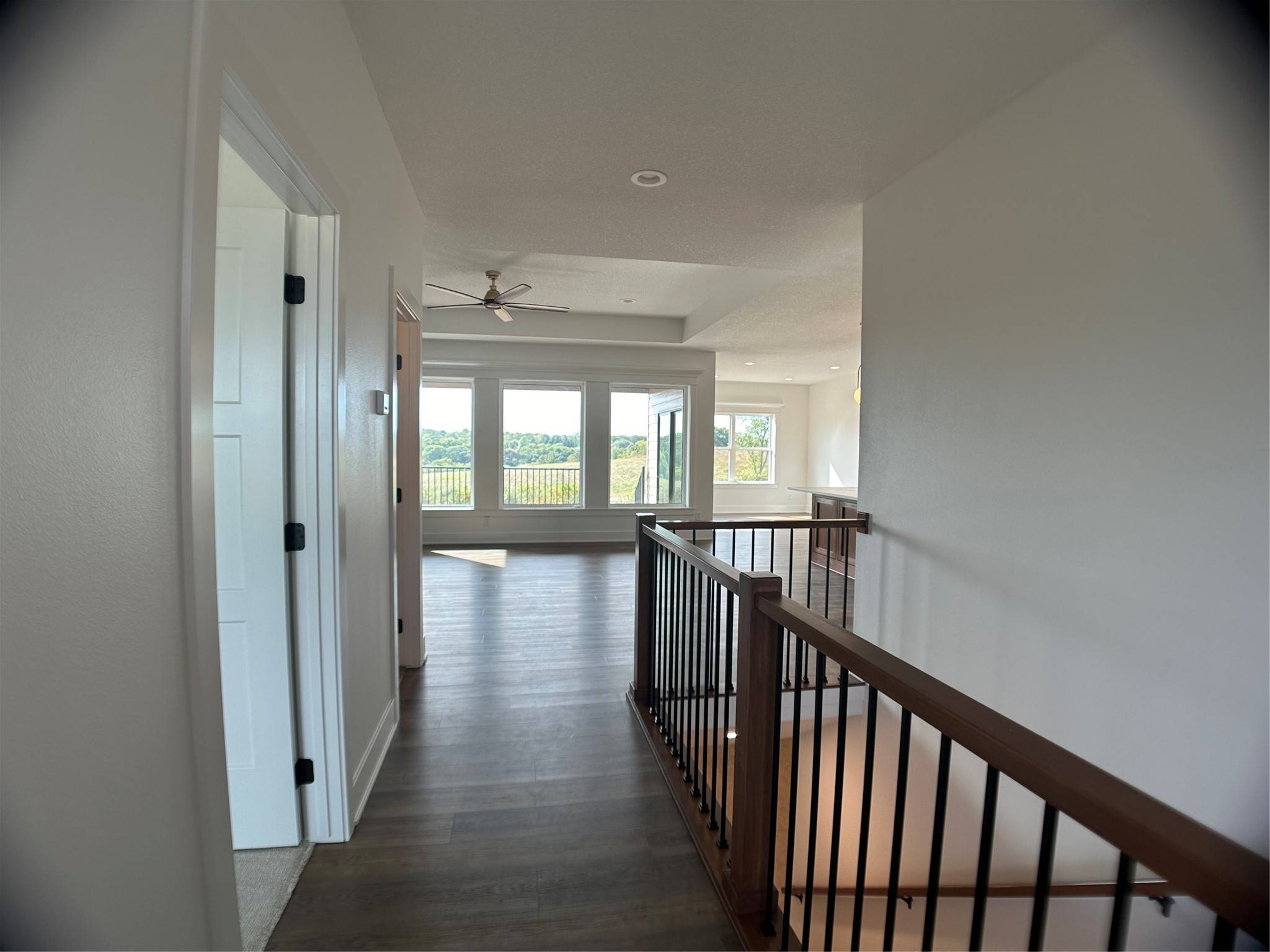 Pella, IA 50219,3070 Bos Ridge Road