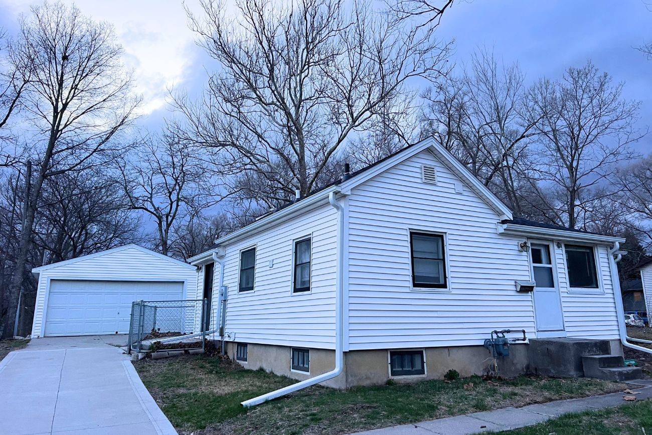 Ames, IA 50014,319 S Franklin Avenue