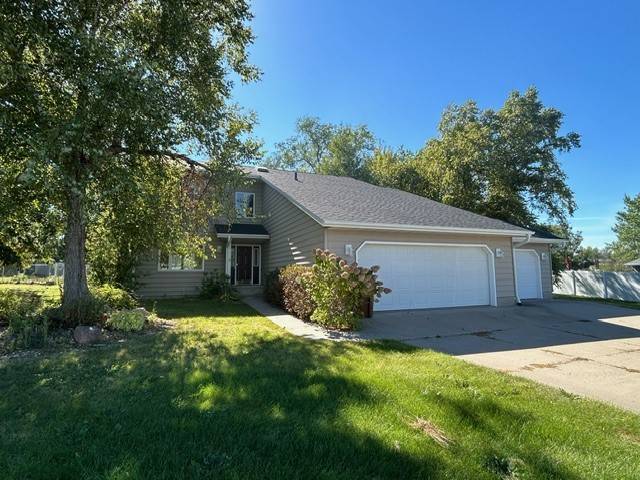 Grinnell, IA 50112,606 Mcdowell Circle