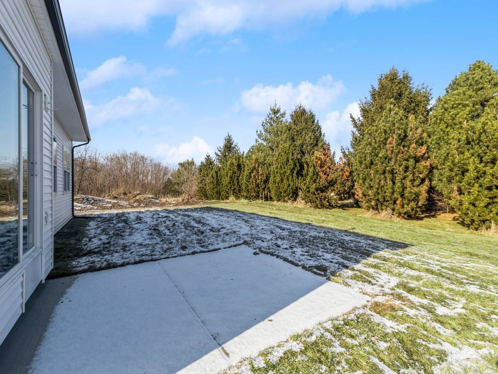 Winterset, IA 50273,301 Maple Point