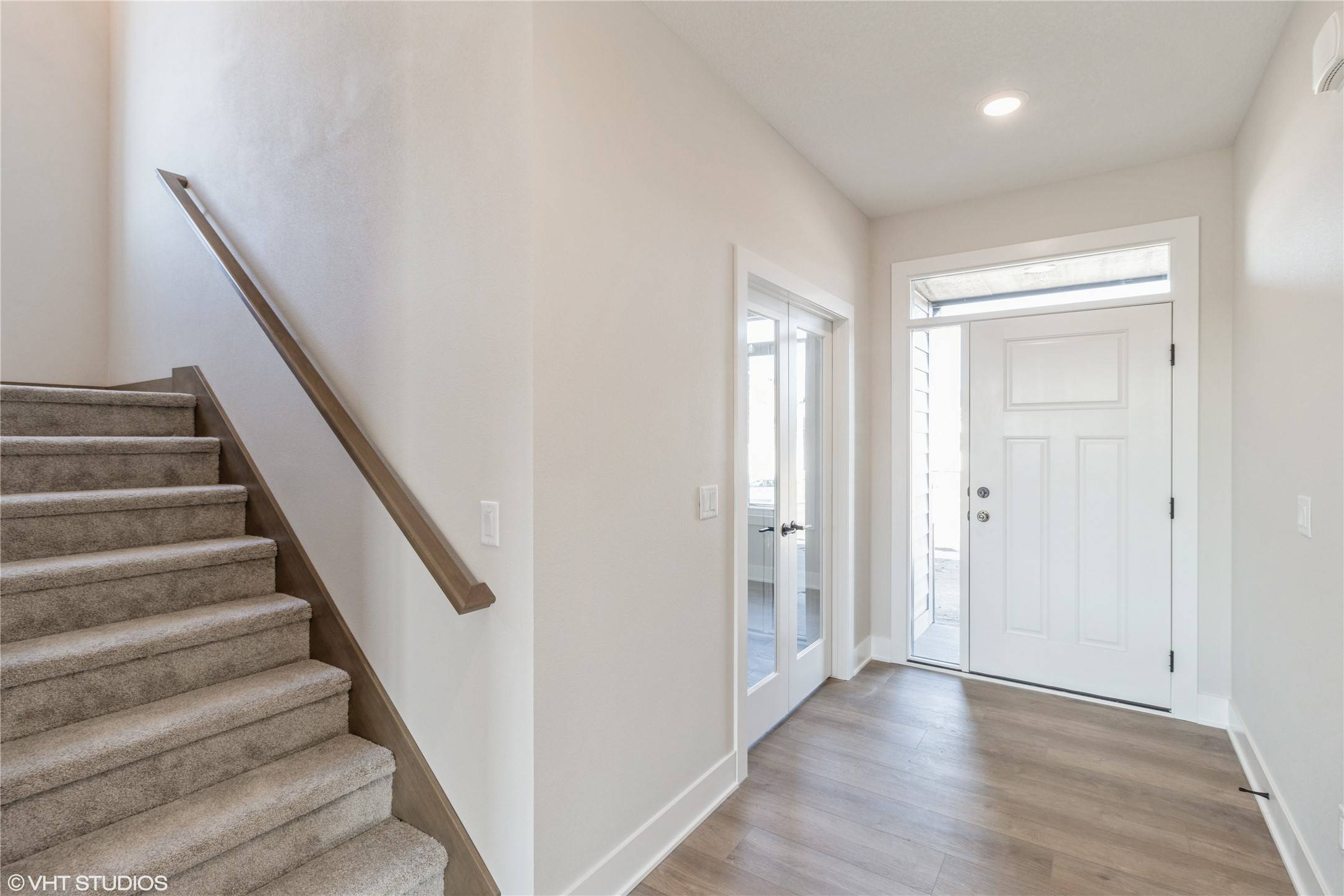 Urbandale, IA 50323,14232 North Valley Drive