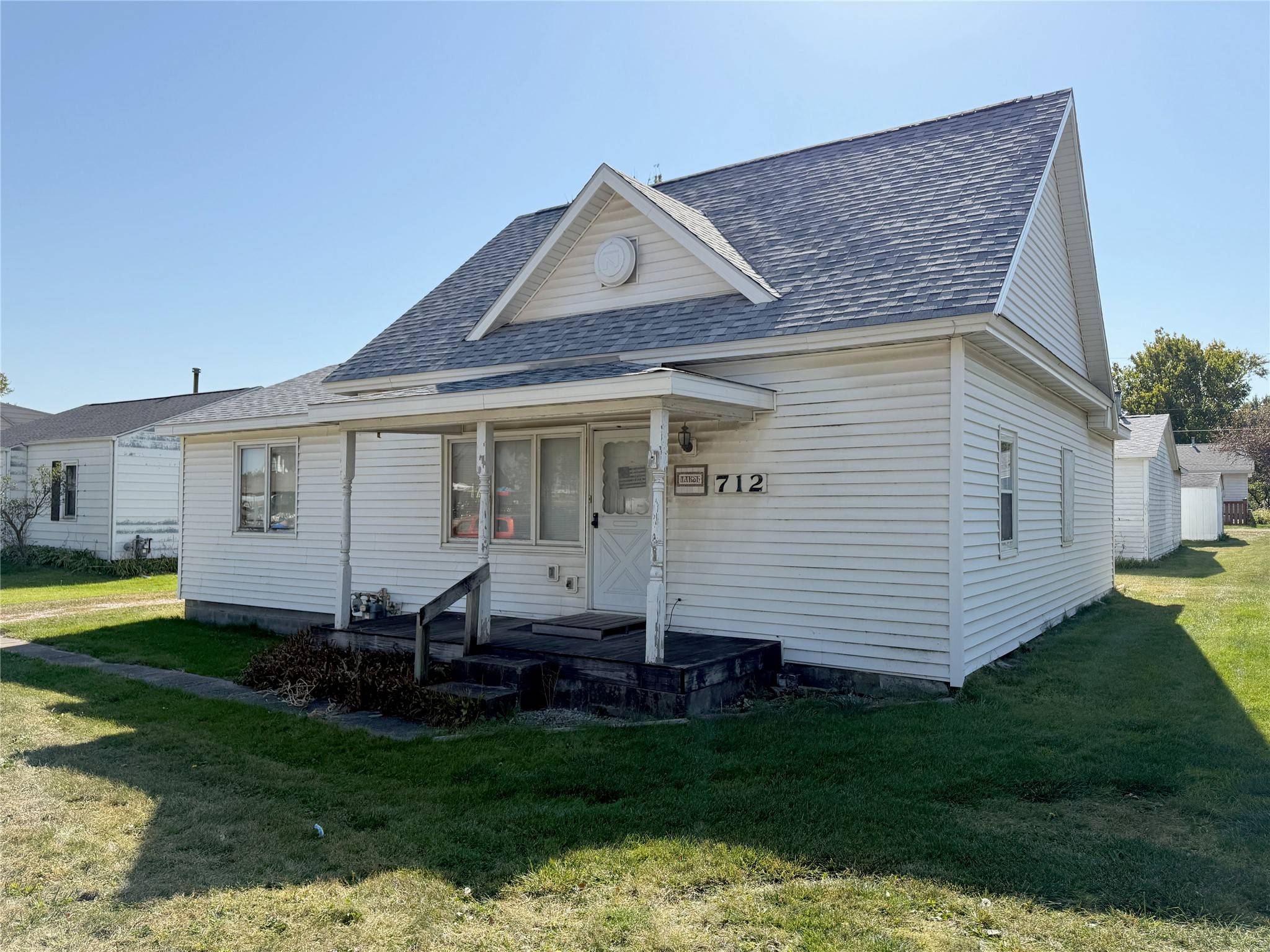 Grimes, IA 50111,712 E 1st Street