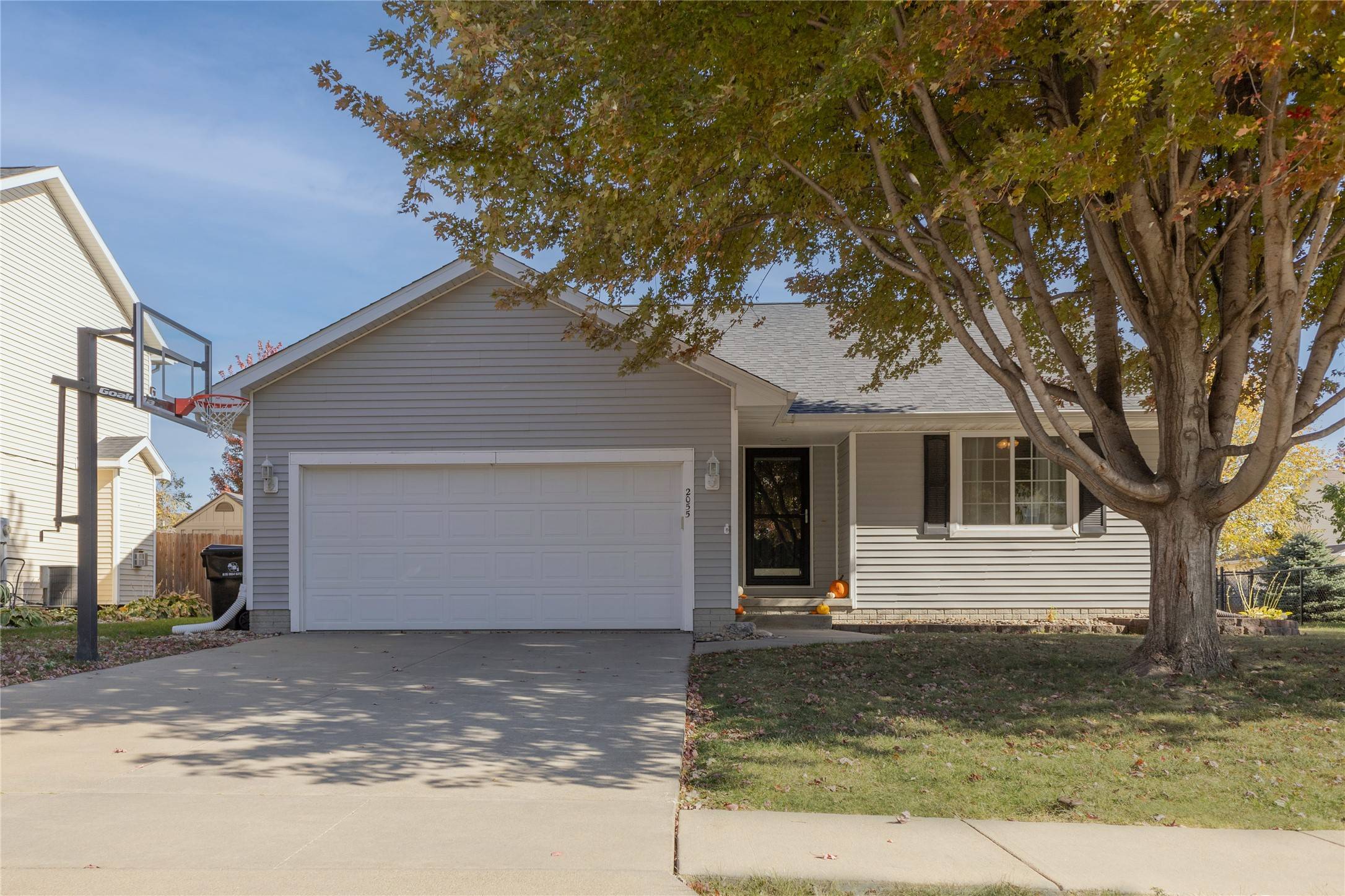 Waukee, IA 50263,2055 SE Florence Drive