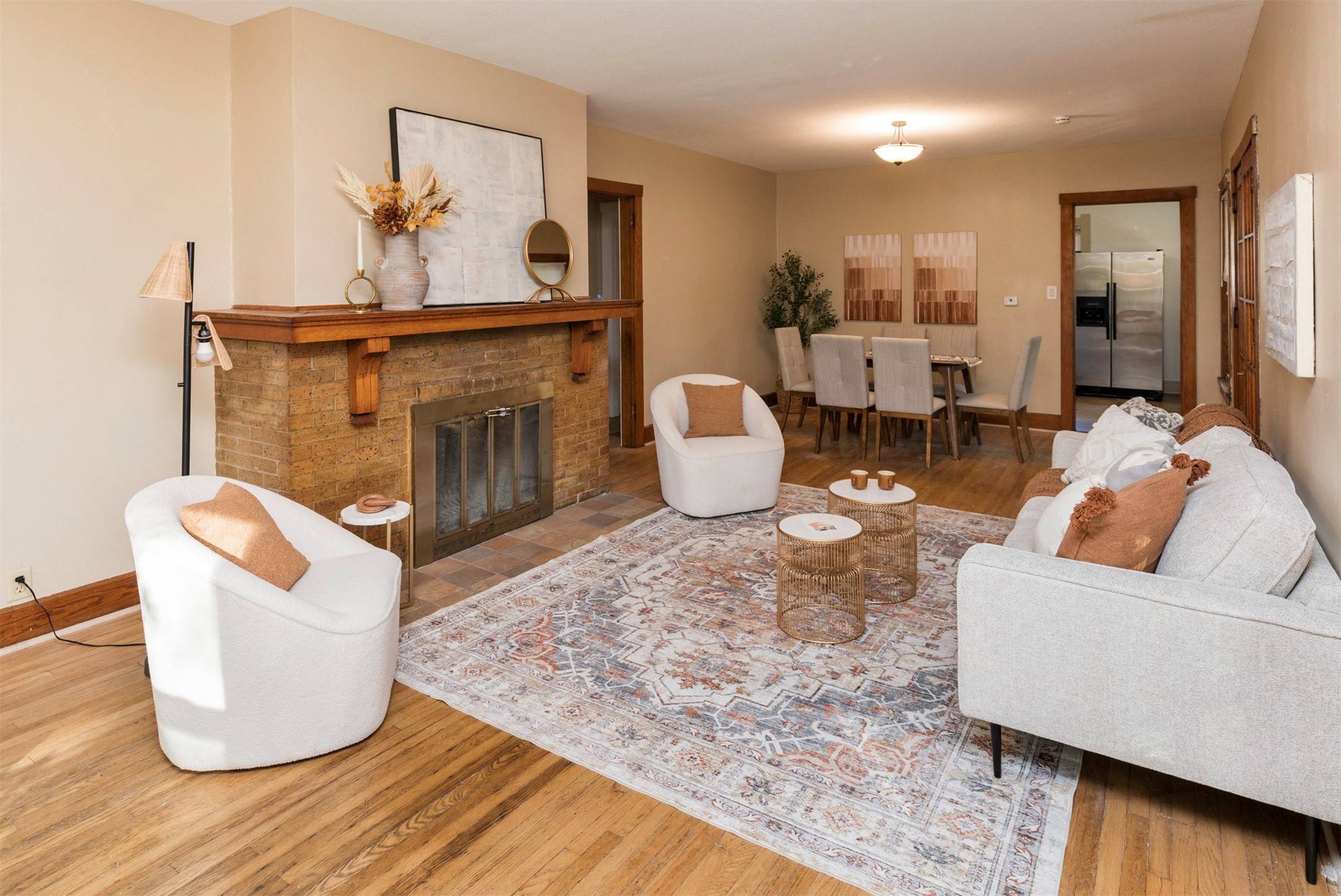 Des Moines, IA 50311,1303 44th Street