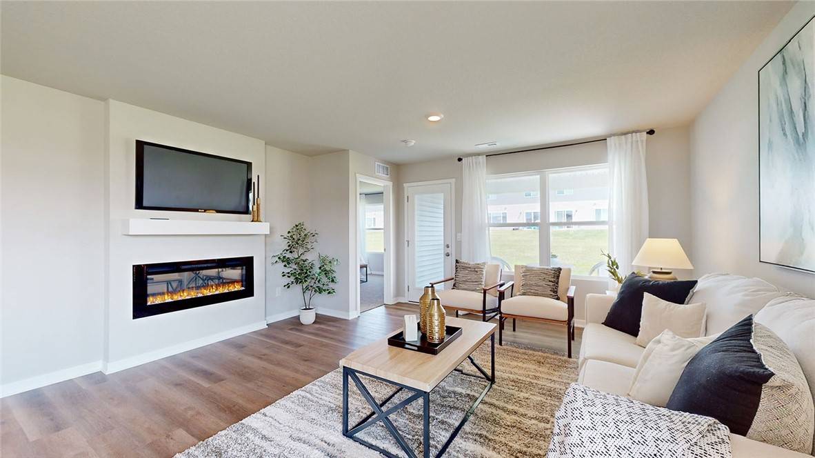 Ankeny, IA 50021,4329 NE 13th Street