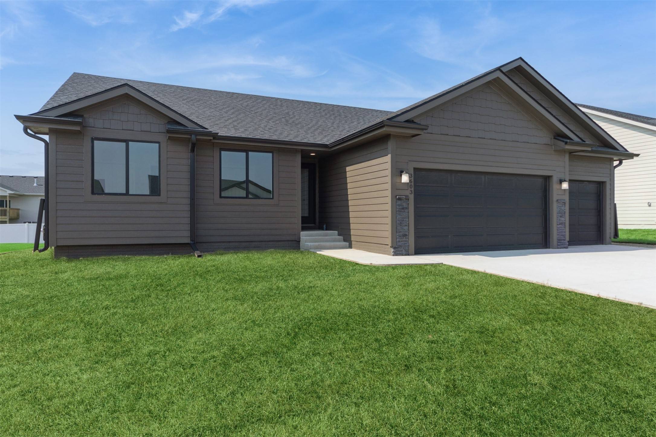 Ankeny, IA 50023,3603 NW 28th Street