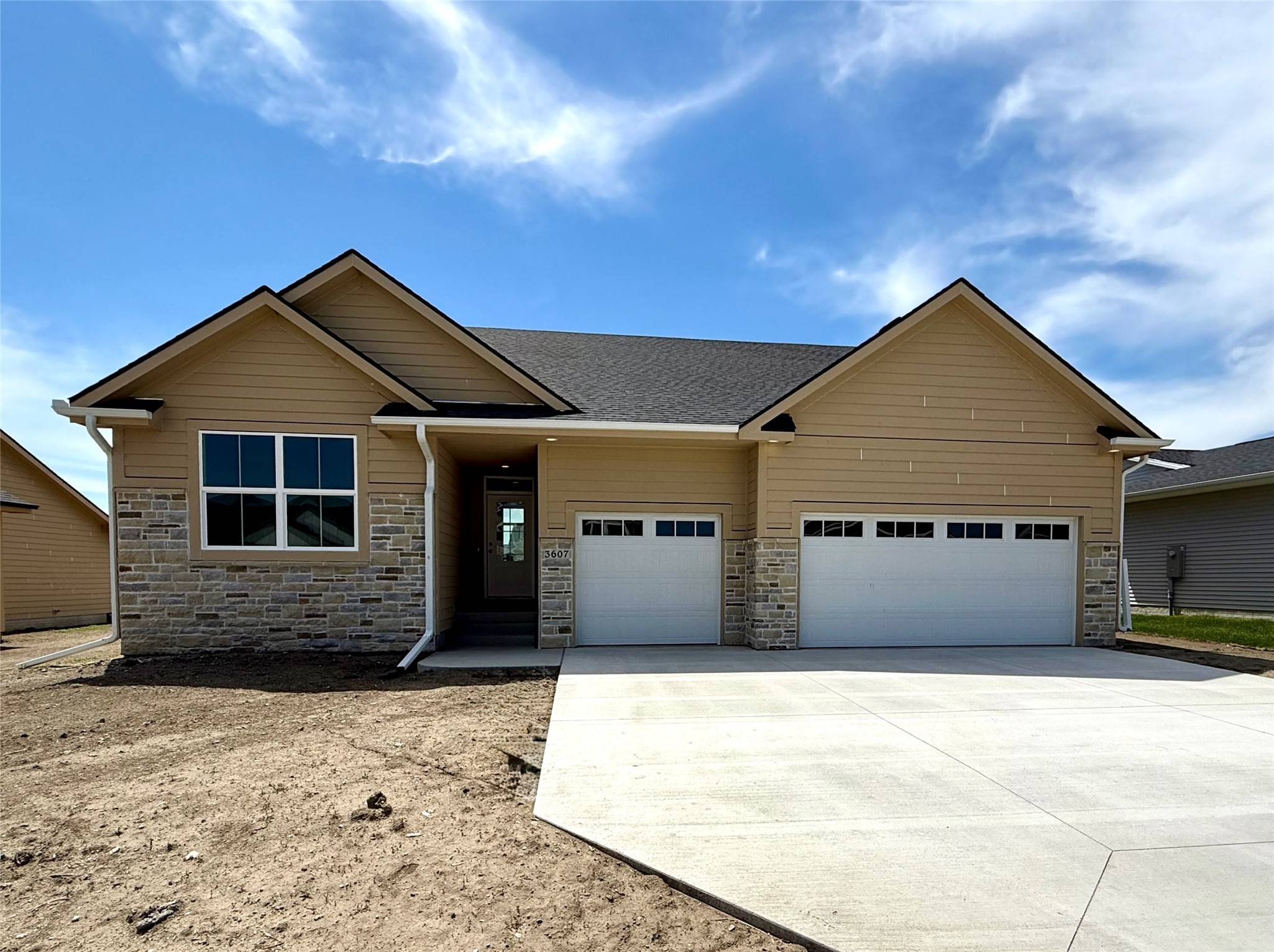 Ankeny, IA 50023,3607 NW 28th Street