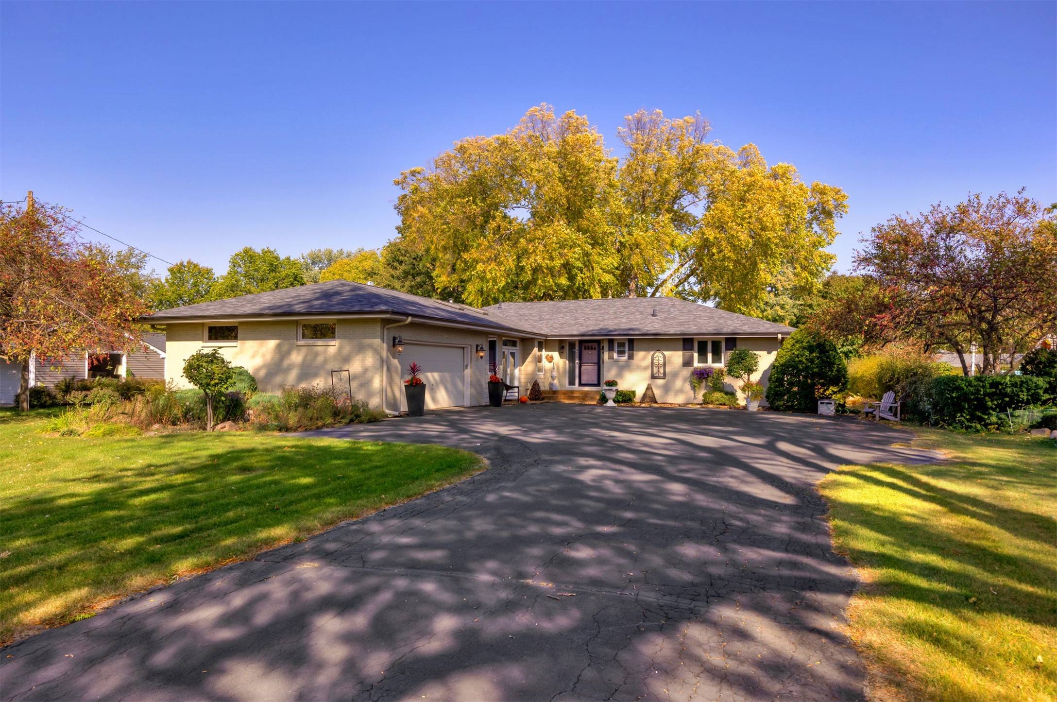 West Des Moines, IA 50265,1409 Ashworth Road