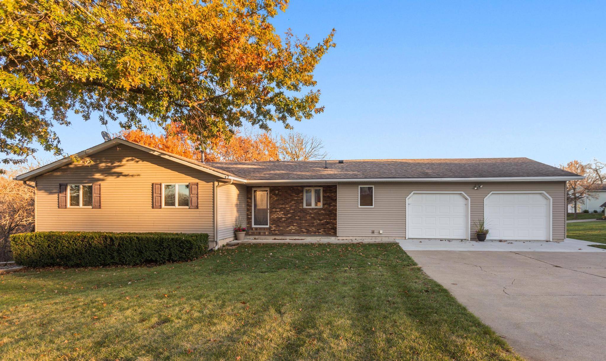 Knoxville, IA 50138,1301 Sunrise Drive