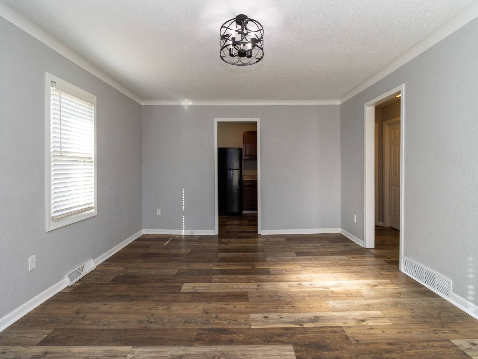 Des Moines, IA 50315,1351 Elder Lane
