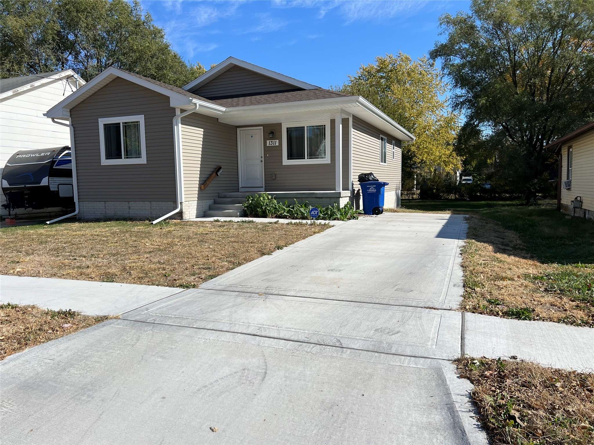 Des Moines, IA 50317,1311 E 25th Court