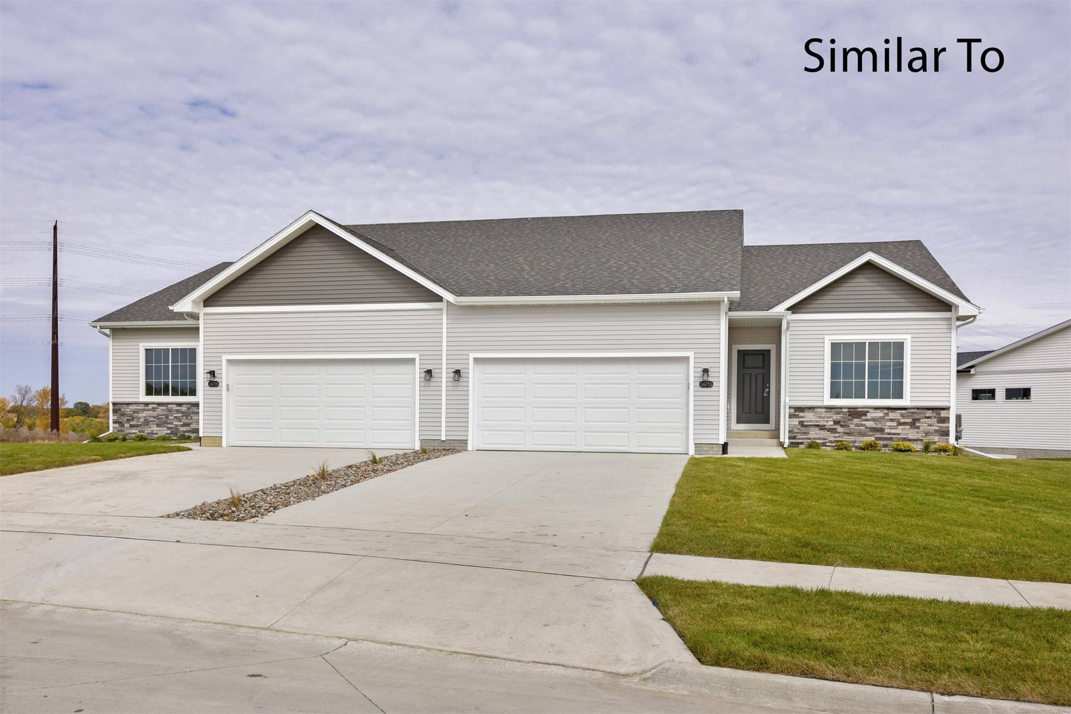 Urbandale, IA 50323,16735 Walnut Meadows Circle