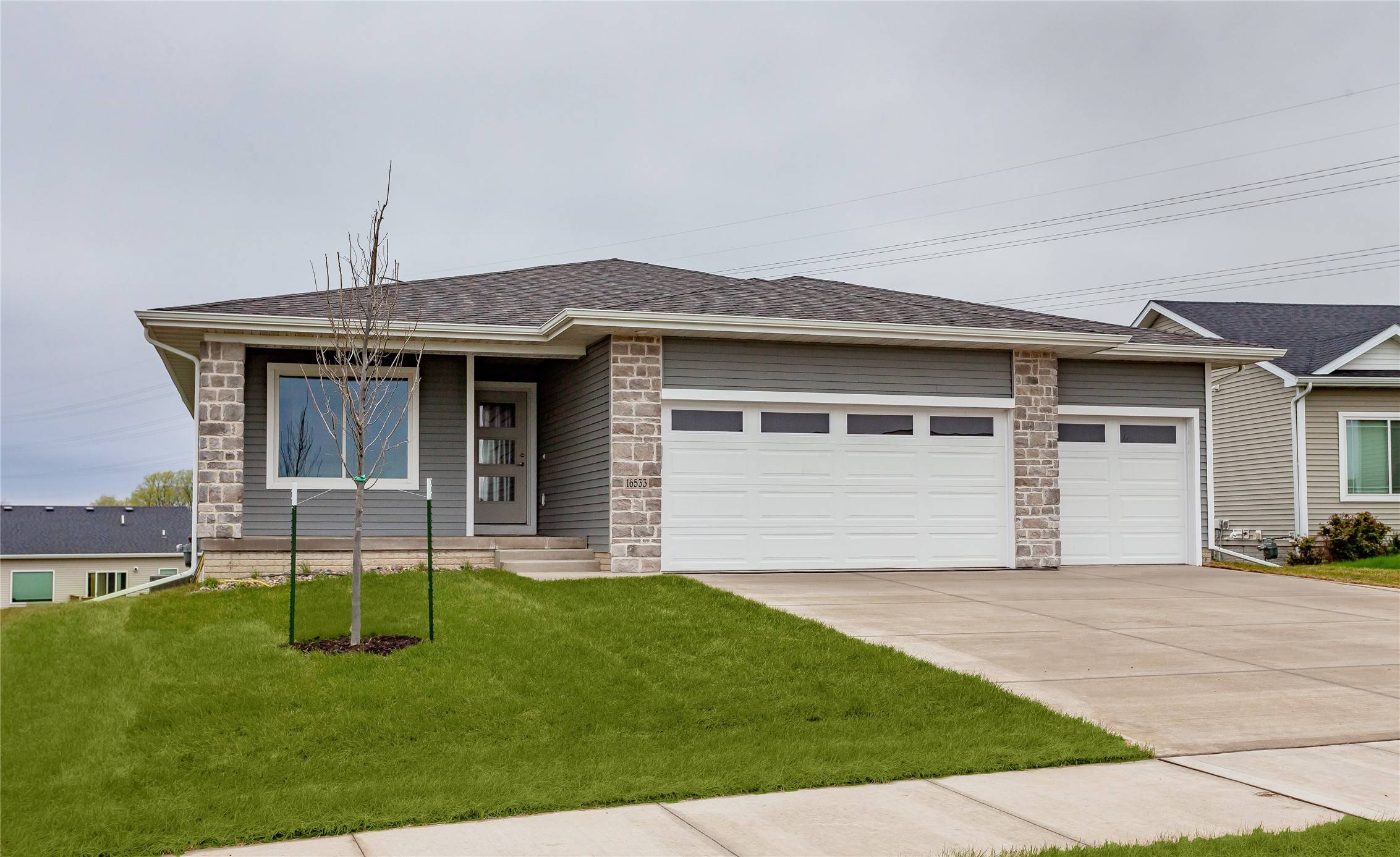 Urbandale, IA 50323,16533 Bentwood Drive