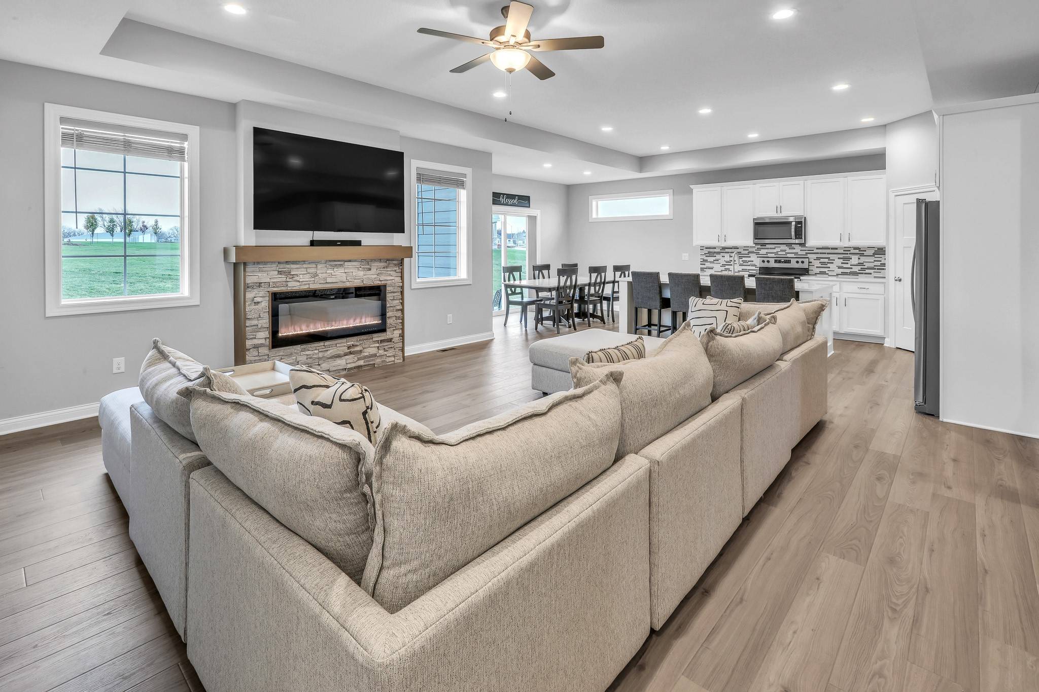 Pella, IA 50219,1800 Lakeview Drive