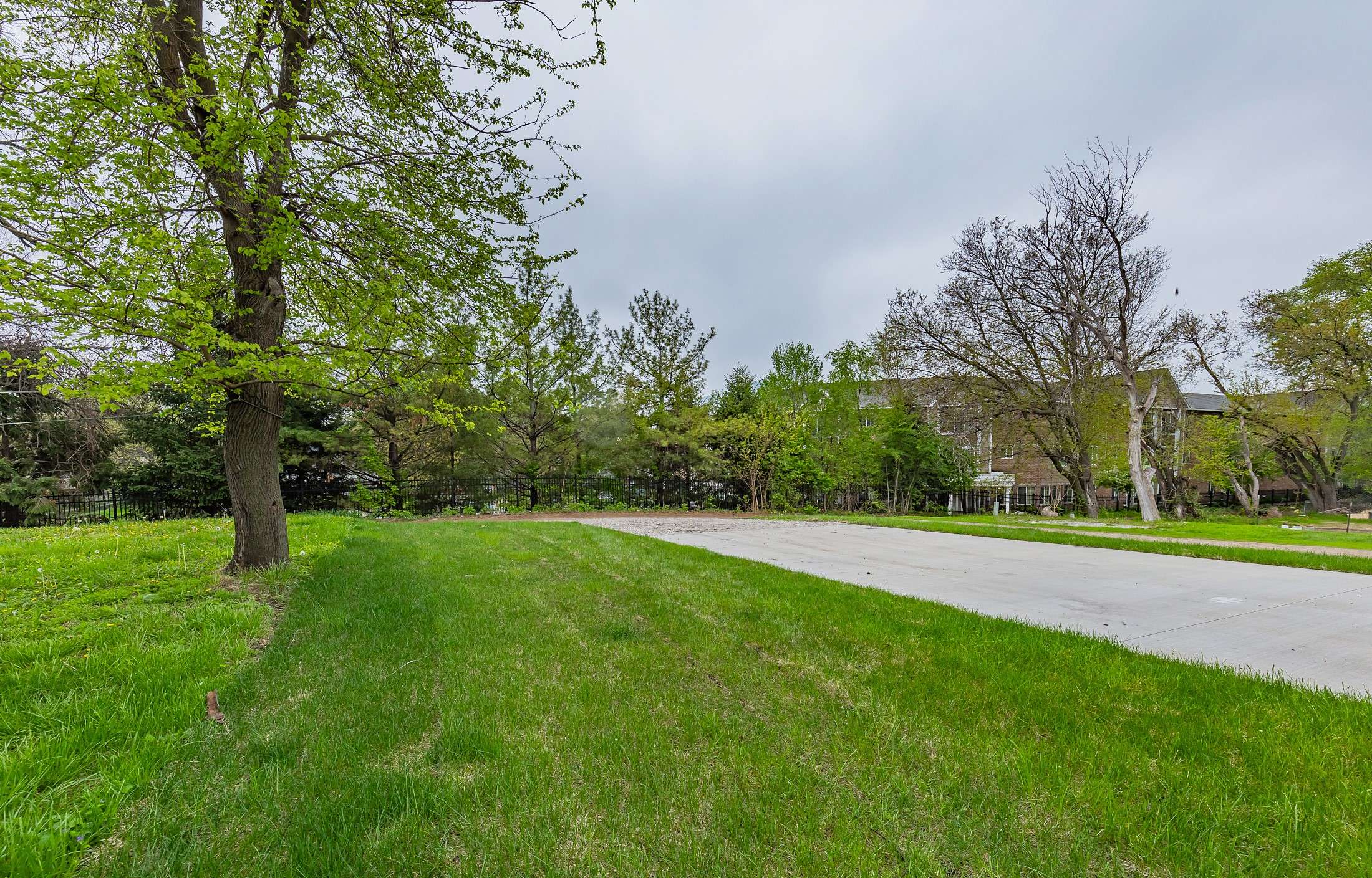 Des Moines, IA 50316,1306 E 15th Street